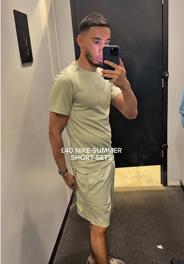 Unexpected Changing Room Encounter Caught on Camera