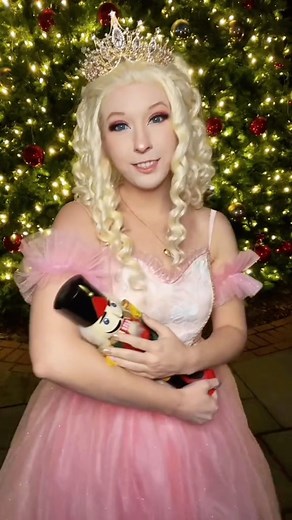 My nutcracker came to life!! 🎄♥️🩰 #barbie #barbiecosplay #barbiemovies #thenutcracker #nutcracker #cosplay #christmascosplay | Ariel.Black.Cosplay
