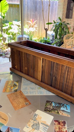 This was a wooden box planter that I saw @homedepot, and it looked like the perfect addition to the Kua Kua. I aged and weathered it to give it an old shipped feeling. Loved the end result. #Tiki #TikiTime #TikiLife #TikiStyle #TikiVibes #TikiCulture #TikiMood #TikiArt #TikiDecor #TikiInspo #IslandVibes #TraderNates #KuaKuaVibes #KuaKuaTiki #TraderNatesTikiBar #KuaKuaNights #TikiByNate #texastiki #texastikiphiles #tradernateskuakua #tradernate | Trader Nate’s Kua Kua
