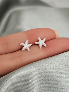 Starfish Earrings in Sterling Silver, Star Stud Earrings Minimalist, Cartilage Earrings, Silver Stud Earrings, Small Post Earrings Starfish - Etsy