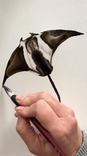 Ink and water… becoming something alive. A tiny moment of zen I gifted myself today. Just flow, breath, and quiet joy. 🌿✨💧 ✨ To join my VIP Art Circle and receive my new artworks, workshops, e-books, behind-the-scenes and special offers in early access: you’ll find the sign-up link in my bio 🤍 🎨 And for everyone asking about the exact materials I use: • 🇫🇷 France/Europe: link in my bio • 🌍 International: link in my bio (The price stays the same — shopping through my links simply supports