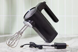 KitchenAid Cordless Hand Mixer Review: Meal Prep Just Got Way More Convenient