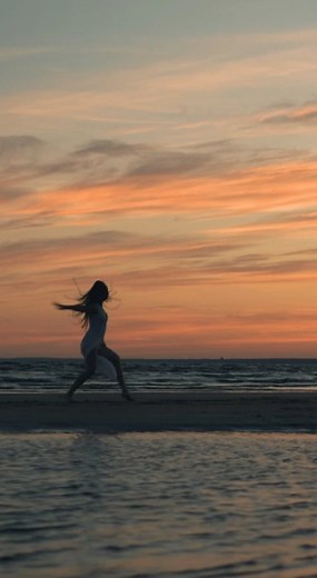 Thomas Beach Vacations on Reels