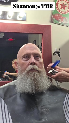 💈- Beard MakeOver ✂️- Beard Sculpting & Shaping 💈- Brittle Beard Treatment ♨️-Hot Steam Towel 🔪 - Straight Razor Line Up #TheBeardLady #bearded #beard #barbershop #beardcare #femalebarber | The Menz Room Hair & Beard Parlor
