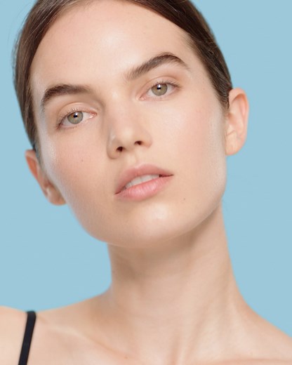 A hydrated complexion has a smoother, more supple appearance. The HYDRA BEAUTY ritual delivers a deep boost of moisture, for skin that’s plump, healthy-looking and radiant. *Instrumental evaluation of 16 women 30 minutes after applying HYDRA BEAUTY MICRO LIQUID ESSENCE, MICRO SÉRUM and MICRO CRÈME compared to bare skin Discover more on chanel.com/-2022-CHANEL-HYDRABEAUTY | CHANEL