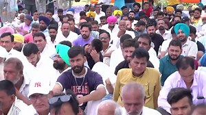 4.8K views · 582 reactions | ਹੜ੍ਹ ਪੀੜਤਾਂ ਨੂੰ ਮੁਆਵਜ਼ਾ ਦਿਵਾਉਣ ਲਈ ਨਵਾਂਸ਼ਹਿਰ ਵਿਖੇ ਲਗਾਏ ਗਏ ਧਰਨੇ ਵਿੱਚ ਸਾਬਕਾ ਮੁੱਖ ਮੰਤਰੀ ਚਰਨਜੀਤ ਸਿੰਘ ਚੰਨੀ ਜੀ ਲੋਕਾਂ ਨੂੰ ਸੰਬੋਧਨ ਕਰਦੇ ਹੋਏ। | Indian National Congress - Punjab | Facebook