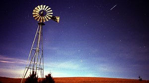 Leonids Meteor Shower Attracts Sky Watchers