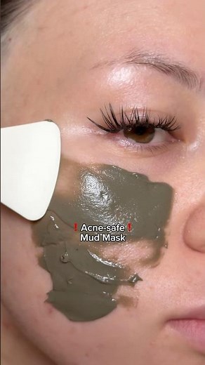 Acne-safe mud mask that leaves your skin clear and smooth 🌿