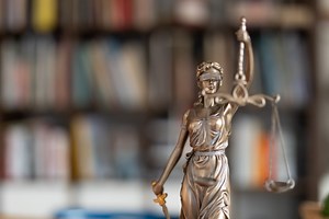 Präzedenzfall möglich: FSF unterstützt Open-Source-Entwickler im Prozess um AGPL