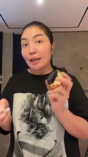 ✅2024 оны mini Hifu аппарат 📍Дэлгүүрт бэлэн зарагдахаар цөөхөн ирсэн байгаа. 💵Үнэ : 53,000 🔴(Дэлгэрмаагийн дансруу хийж захиалсан бол каргоноос очиж авна !) ☎️88808679 (Ажлын цагаар холбогдоно) 📍Дэлгүүрийн хаяг: Баруун 4 замаас Улаанбаатар их дэлгүүр явах замд гэрлэн дохиотой уулзварын урд 11-р сургуулийн зүүн талд зам дагуу 4 давхар байрны ягаан өргөтгөл Deegii Dedi mongold belen shop хаягтай. 🕐Даваа - Баасан 10-18 цаг Бямба - 11-18 цаг Бүтэнсайнд амрана 🚗Хүргэлтээр авах бол та чатаар хол