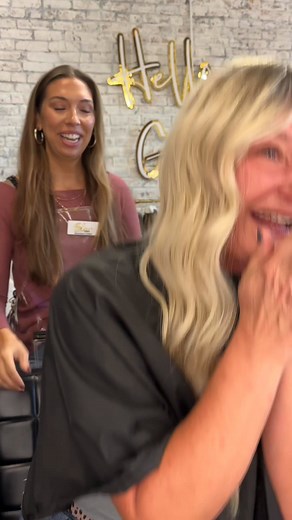 Before → After: Feeling Like Herself Again ✨ This beautiful client has been through more than most of us could ever imagine — stage three breast cancer, a double mastectomy, and the emotional toll that comes with losing hair and confidence along the way. Today, she looked in the mirror and said, “I feel like myself again.” That is why I do what I do. 💛 Mesh integration gives women experiencing hair loss a natural, comfortable, breathable solution that restores not just coverage — but confidence