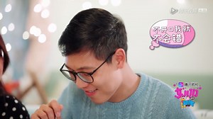 柏豪被丽文套路狂作俯卧撑；丽文被叫媳妇儿超甜蜜