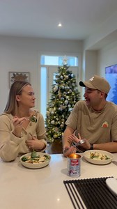 We help you take the stress out of meal planning during the busy holiday season. ✨ See our full menu at HelloFresh.ca/menus and get your next week of dinners delivered! 📦 #HelloFresh | HelloFresh