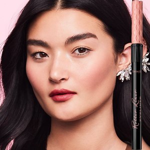 Get matte, get even! Introducing the new @benefitcosmetics’ Roller Liner Eyeliner. Boasting a truly matte finish that’s waterproof, won’t smudge or budge until you remove your makeup — we’re betting it’s going to be your new everyday favourite liner. 😍 #NewAtSephora Plus, receive a Benefit Roller Liner Dome Bag and a deluxe Bad Gal Bang! Mascara with RM280 spend on the brand both ONLINE and IN STORES. Gifts will be automatically added to cart for online purchases. // http://seph.shop/sepho5e888