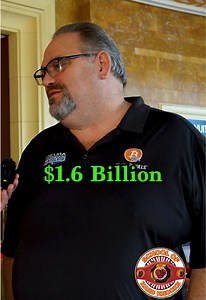 The Ferrari BILLIONAIRE 🤯 this video is sponsored by @Bizee I interviewed a Billionaire entrepreneur in Las Vegas and I asked him how he got RICH! He was -13 million in debt at one point in his life so I asked him how he got out of that hole and his advice to someone at rock bottom. Since he owns 16 businesses today I asked him how important it is to structure your company properly. Lastly, I asked him if he is happy today, after becoming a billionaire. #wealth #entrepreneur #financialfreedom #