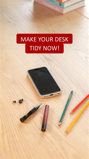 Declutter your workspace now! ✨ MSI PRO series monitors featuring accessory slots would tidy up your workspace effortlessly. 📌Recommended models: - PRO MP275 E2 - PRO MP252 E2 - PRO MP242A E2 Discover more🔍 msi.gm/PRO_Series_Monitors #ProSeries | MSI Gaming