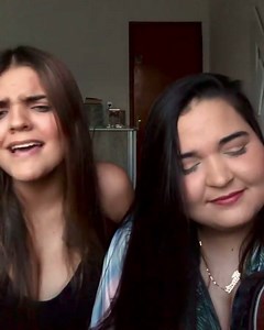 36 reactions | aberta a temporada de #CoverVoltaMarcada ✋⏰e vamos começar com o pé direito , com as meninas mais talentosas da Paraíba 殺殺 ficou demais , meninas !! eu AMEI #repost @asmeninasof Volta Marcada, @avinevinny @japinhaconde. Que música linda, meus amores!! Fizemos esse cover pra vocês!! Vamos marcar muuuuito esses lindos! ♥️ #AsMeninas #VoltaMarcada #AvineVinny #JapinhaConde #Feed #Cover #Musica | Avine Vinny | Facebook