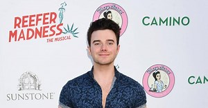 “Crecí en una ciudad  donde ser  gay era peligroso”: Chris Colfer