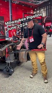 M18 Magnetic Boom Light #milwaukeepipeline2024 #milwaukeetool #viessmann #automechanic #plomberie #plombier | mechanical-hub.com