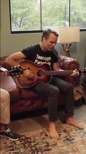 Backstage acoustic rendition of "Here To Forever"! Watch the full video now. 🎥: Twixx Williams