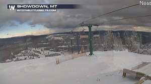 Check out this cool 🥶 time lapse of snow showers 🌨️ scooting by Porphyry Peak at Showdown, #Montana on Thursday! #MTwx #Snowing Courtesy intothelittlebelts.com | WeatherNation