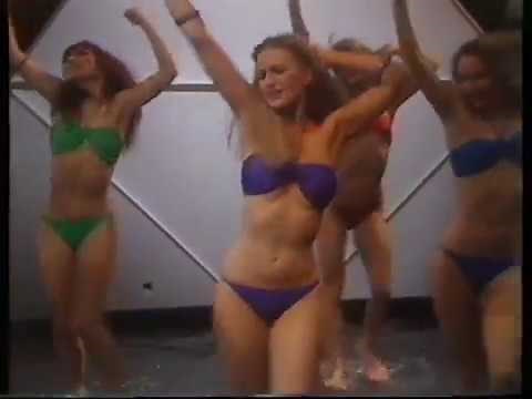 Legs & Co - 'Bermuda Triangle' Top Of The Pops Barry Manilow