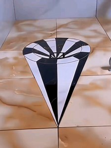 Illusion de carrelage : motif qui crée un tuyau infini