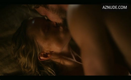 Frida Gustavsson Breasts Scene in Vikings Valhalla