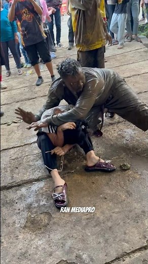 Beautiful girl gets fucked by a horse!! Seji Benjang blossoms with culture