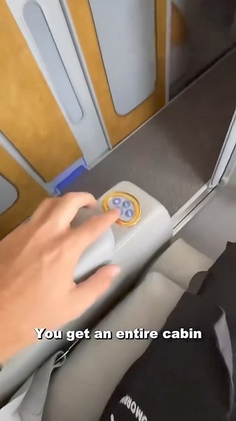 What $25,000 first class gets you when flying with Emirates 👀✈️ | Travelling