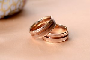 Luxurious Rose Gold Wood Ring in Tungsten Carbide - A Thoughtful, Personalized Gift. - Etsy
