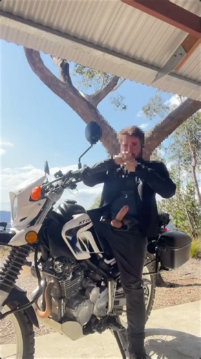 Bearded biker dad uses poppers to nut at a rest stop - ThisVid.com