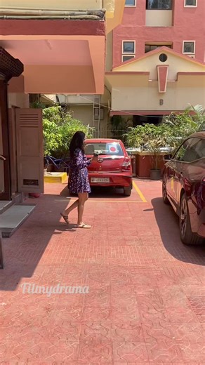 27K views · 78 reactions | Genelia Deshmukh spotted at Bandra. #GeneliaDeshmukh | Filmydrama | Facebook