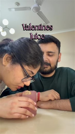 Ruchita Sahni on Instagram: "Khush ho gai cocktail master 🫡👸🏻💁🏻‍♂️🍇 . Grapes- handful Vodka- 60 ml Lemon juice- 2 tsp Shikanji- to top off . . . (reels, husband, wife, couple, love, valentines day ideas, easy cocktail recipe, grape juice, sweet alcoholic drinks, bartending, banta)"