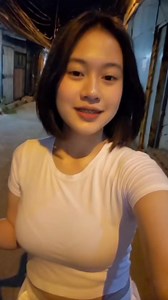 299K views · 10K reactions | Abis dari warung sepi banget.. hehe.. beli obat nyamuk biar kamu ga dateng diem diem藍 #ชีวิตประจำวัน #แต่งตัววันนี้ #DailyLook #OOTD #ReelsViral | Sylvia Cherry | Facebook