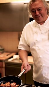 Papa in seinem Element 👨‍🍳 #hotelrosenhofmurau #roho #regionmurau #visitmurau #kommod | Hotel Rosenhof Murau