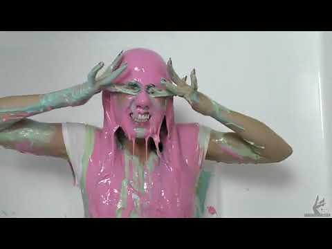 Messy Gunge With Gooey Splat SFX 22