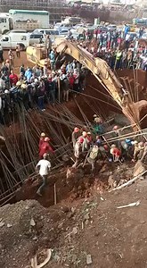 Kangemi flyover/bridge under construction collapses. Rescue underway. | Gerald Bitok
