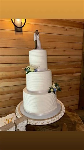 Congratulations Jack and Samantha! Chocolate Wedding Cake with a Carrot Cake Grooms Cake. | Melissa's Bakery