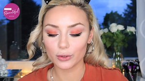1.2K views · 11 reactions | Sommer Make-up für blaue Augen - so strahlen sie richtig! ✨ Gözde vom Kanal Gözde Duran zeigt euch heute wie ihr eure blauen Augen im Sommer perfekt betonen könnt. Wird das dein Sommer Make-up 2019? Das ganze Video findet ihr auf unserem YouTube Kanal Mission Beautiful: https://youtu.be/zSLpGUoOsJ0 | Avon | Facebook