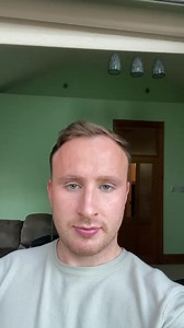 Low Calorie Chocolate Bars. If you are on a fat loss journey including your favourite foods in moderation is crucial towards you sustaining success. If you manage your intake of chocolate better you can still enjoy it on a daily basis & see results. I’ve provided you with several low calorie options & there are hundreds more! Some bars displayed can only be purchased in a multipack. If you’d like to see more videos on low calorie products to match your fat loss goal be sure to drop me a follow! 