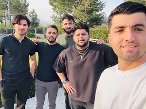 Larsha pekhawar ta .. | K H a N Yツ