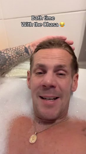13K views · 376 reactions | Bored out my head thought I’d bring back a little bath time with Chasa hope you enjoy I’m off my head.  | Chas Symonds | Facebook