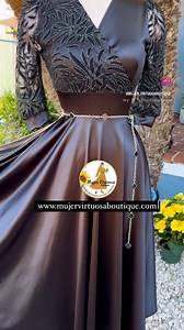 17K views · 464 reactions | “Close-up” de nuestro vestido “Charlotte” en color negro! Mire los detalles Ya disponible para comprar en nuestra tienda en línea  https://mujervirtuosaboutique.com/ | Mujer Virtuosa Boutique | Facebook