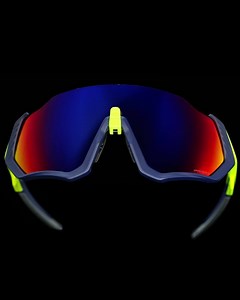 Aéro dynamisme. Aération. Champ de vision étendu. Tout est réuni dans une seule lunette. Découvrez la Flight Jacket. | Oakley