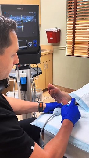 Plantar Faciitis relief with ultrasound-guided injection🦶🏼💉#heelpain #plantarfasciitis #footpain #meded #podiatry #doctor #medicine #injections #ultrasound #fyp #theofficialtiktoktoedoc | theofficialtiktoktoedoc