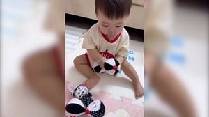 Amazon.com : Baby Rattle Newborn Infant Toys,Baby Rattles 0-6 Months Black and White High Contrast Baby Toys : Baby