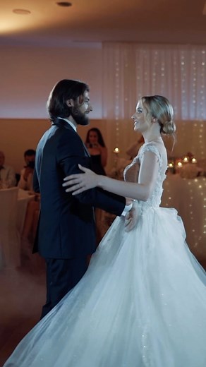 Mesmerized by this first dance of our amazing couple 😍 | Ema&Sasa Weddings