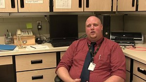 In this video, Dr. Seth Oster, an avian veterinarian, from the Southeastern Raptor Center discusses the intake, care, and release of the birds they rehabilitate: | Auburn University College of Veterinary Medicine
