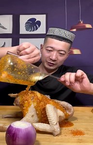 Yummy eating boiled chicken, sheep head, sheep legs and sheep ribs with spicy hot sauce, Foods News | Foods News